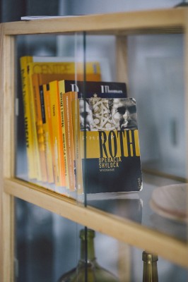 kaboompics_Books on a bookcase shelf