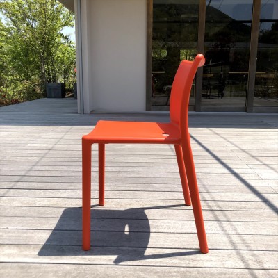 赤い椅子 | 岩国市で家具ならイロハーブショップ